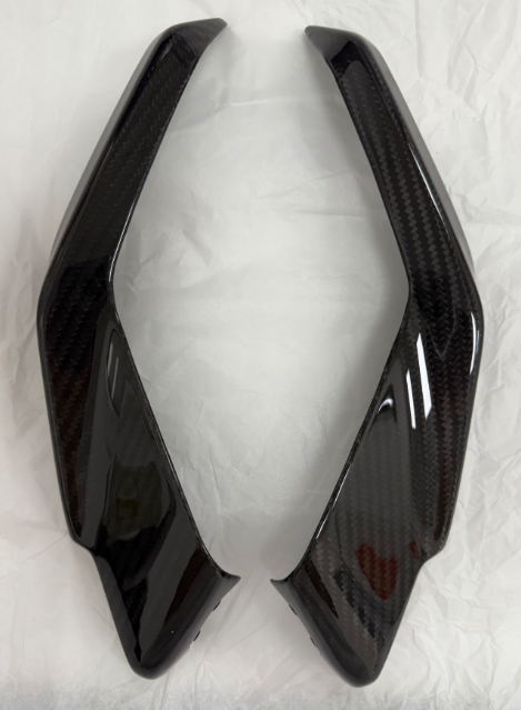 AKOSO 2024+ Yamaha MT09 / FZ09 Carbon Fiber Fuel Tank Side Panels