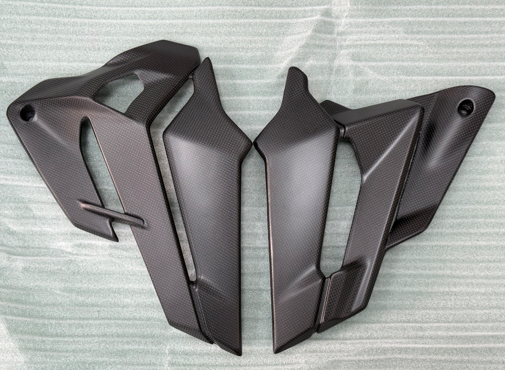 AKOSO 2025+ Ducati Streetfighter V4 V4S Carbon Fiber Radiator Side Panels