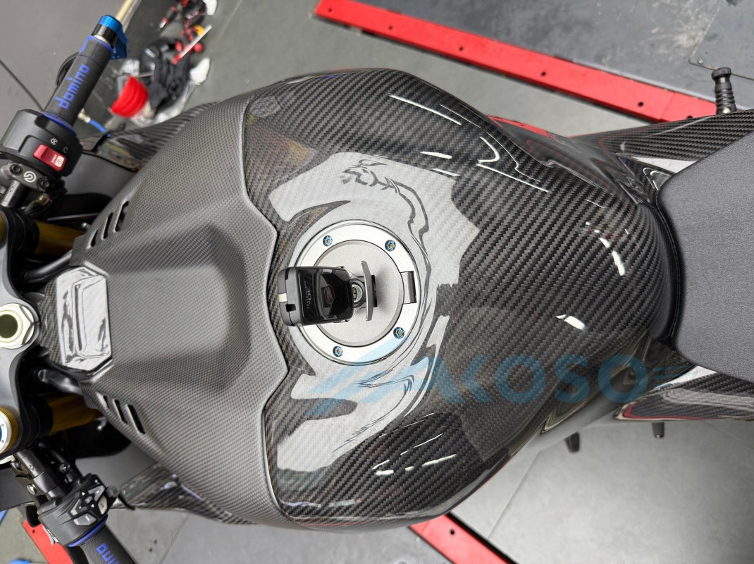 AKOSO 2021-2024 Honda CBR1000RR-R Couvercle de réservoir de carburant avant en fibre de carbone Carénage Capot Moto