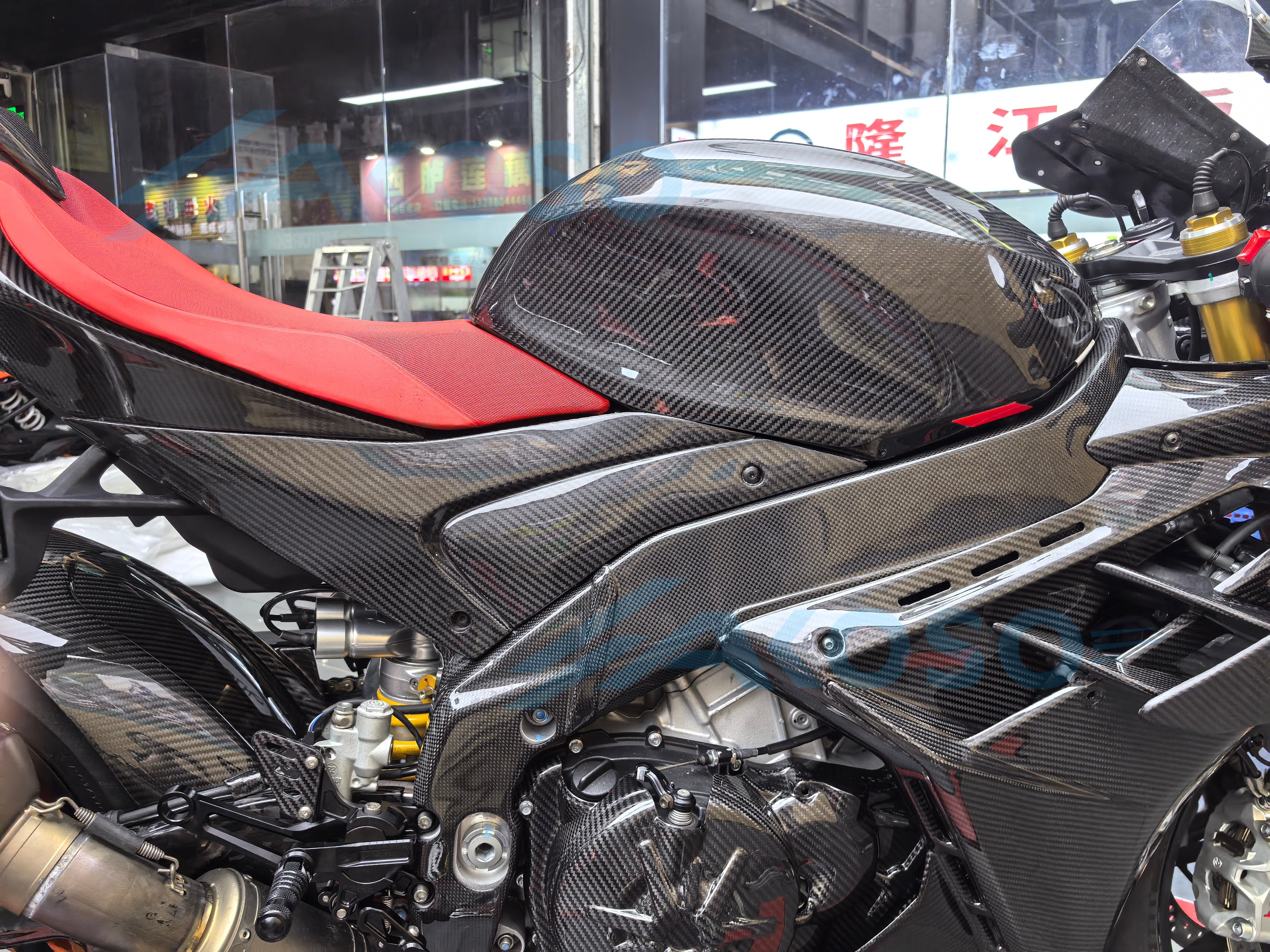 AKOSO 2021+ Aprilia RSV4 / Tuono V4 Carbon Fiber Side Panels Under Seat Tank Side