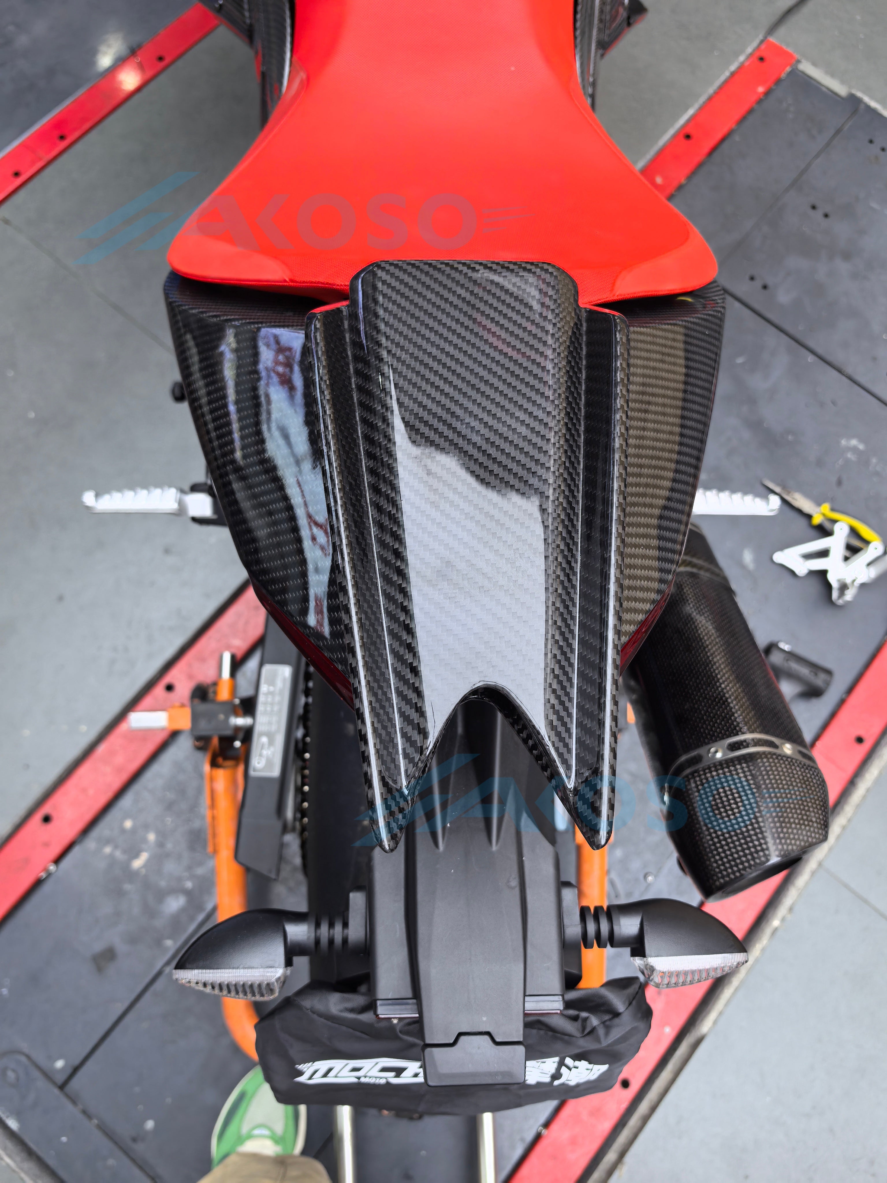 AKOSO Aprilia RSV4 2021-2024 Carbon Fiber Rear Seat Cover Tail Cover Fairing