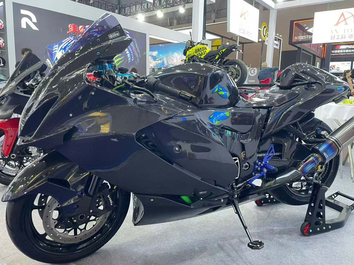 AKOSO Suzuki Hayabusa GSX1300R 2021+ Carbon Fiber Side Panels In One Piece Gen 3